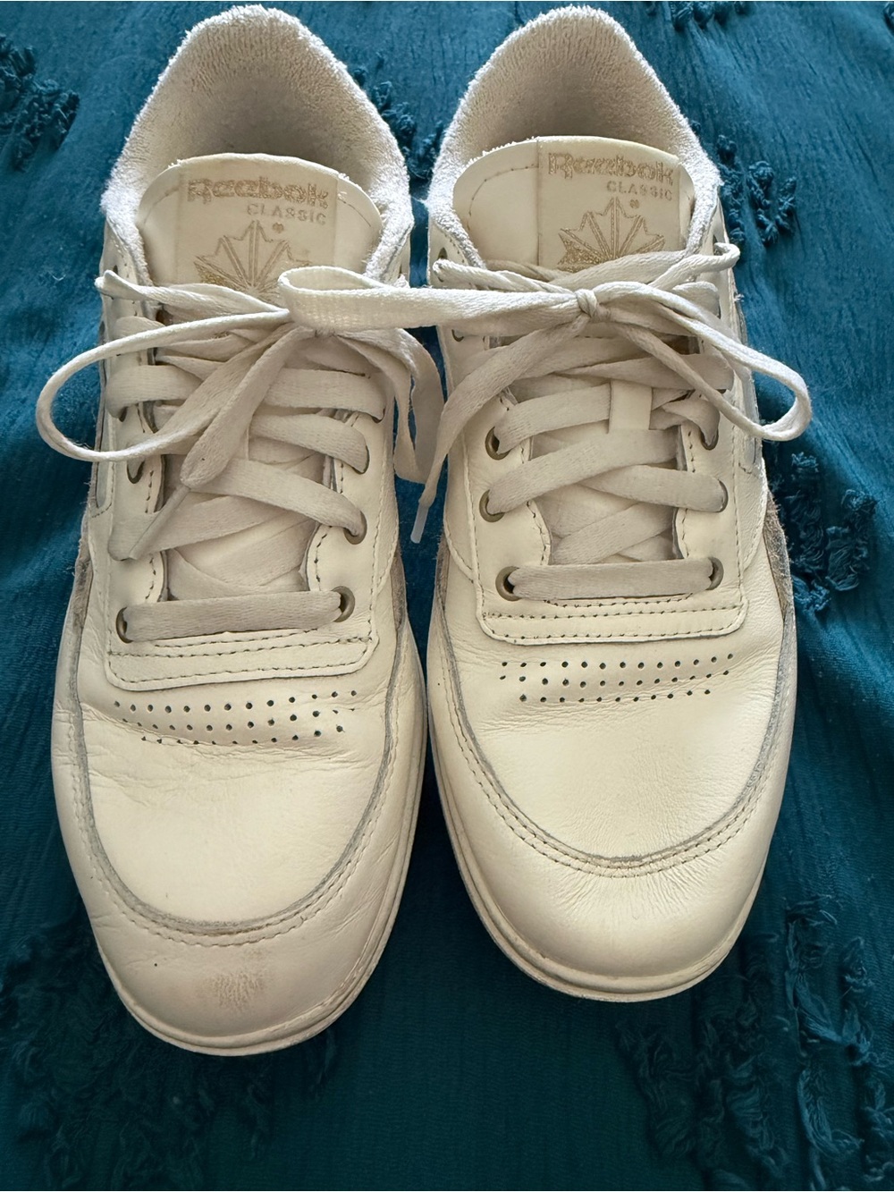 Reebok Classic Women’s Cream/White Leather Sneakers